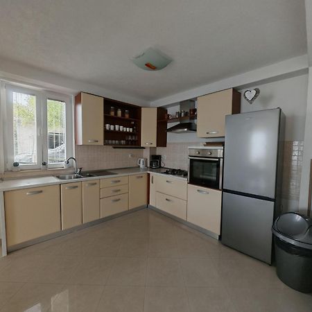 Villa Intrada Brela Esterno foto