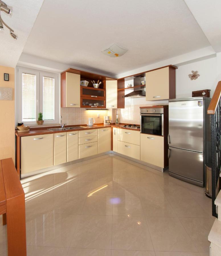 Villa Intrada Brela Esterno foto